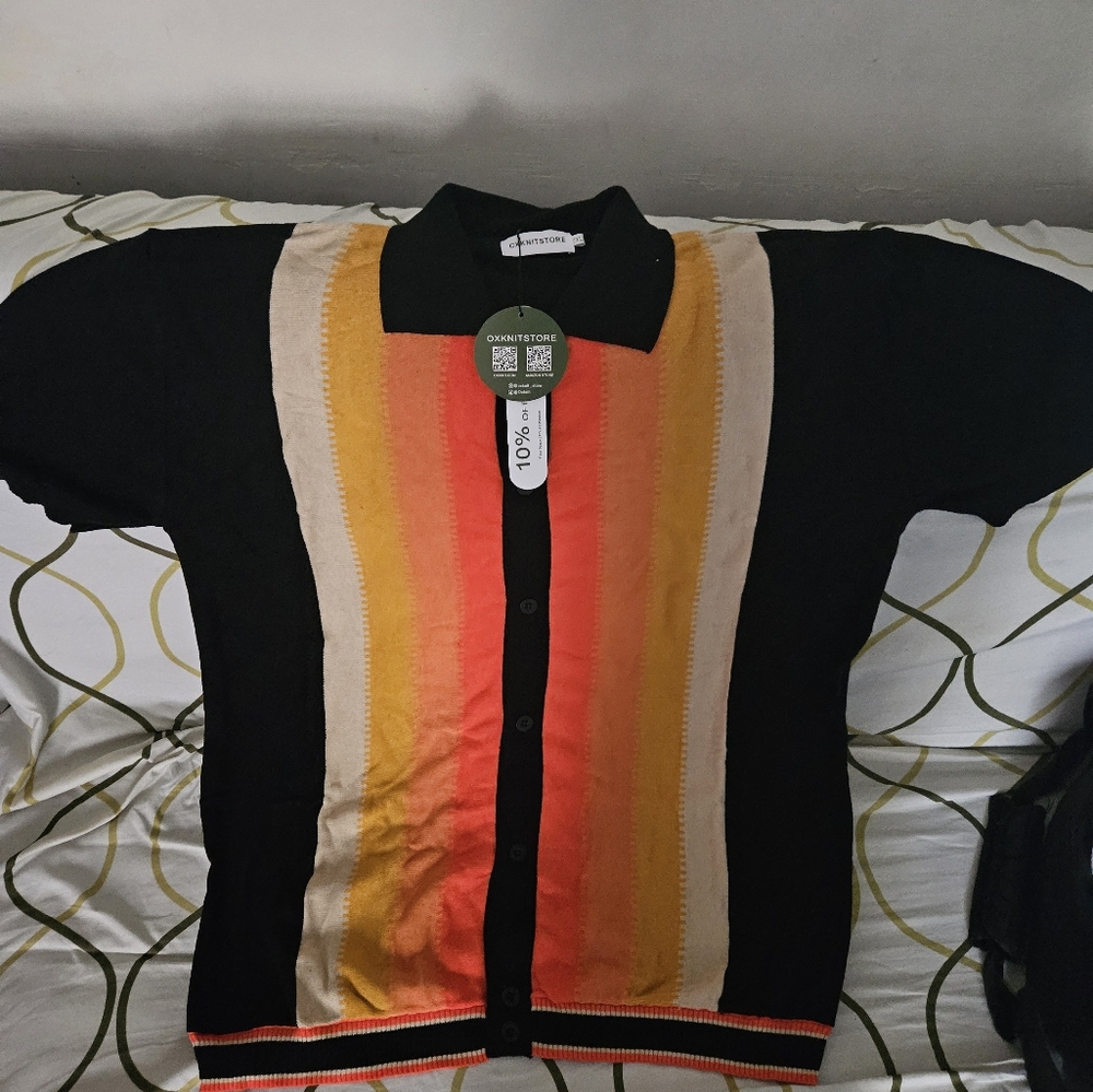 MEN'S BLACK KNITTED POLO WITH YELLOW GRADIENT STRIPE